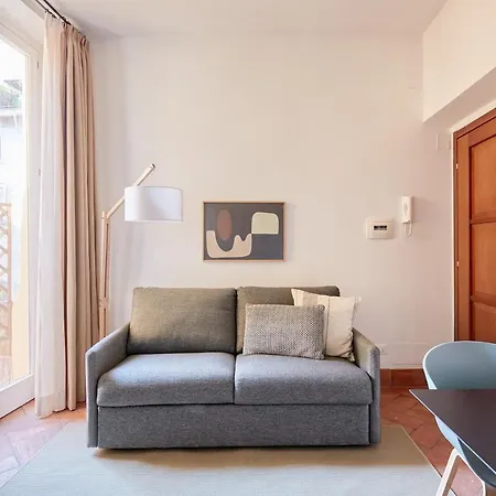 アパートホテル Sonder Montevecchio ローマ